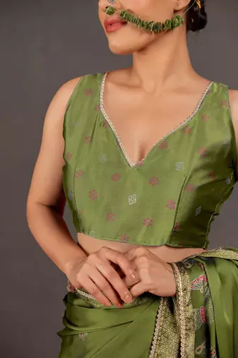 Women's olive green foil print block print golden lace border chiffon saree with unstiched blouse piece