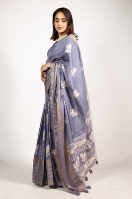 Women's rani pink peacock block print copper zari border cotton silk saree with unstiched blouse piece 3