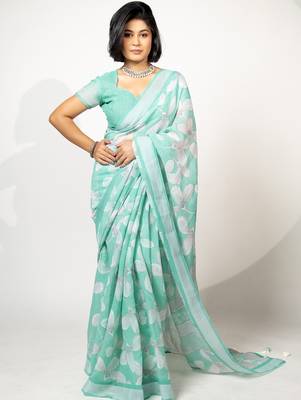 Women's lavender floral print silver zari border cotton blend saree with unstiched blouse piece 1