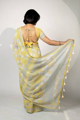 Women's pastel yellow floral print silver zari border cotton blend saree with unstiched blouse piece 4