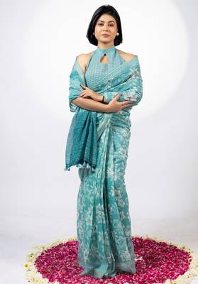 Women's pink floral print golden zari border cotton blend saree with unstiched blouse piece 1