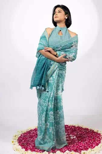 Women's pink floral print golden zari border cotton blend saree with unstiched blouse piece