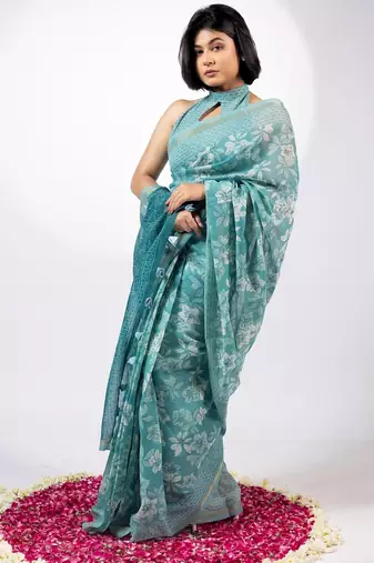 Women's pink floral print golden zari border cotton blend saree with unstiched blouse piece