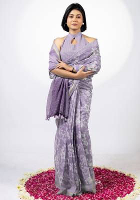 Women's lavender floral print golden zari border cotton blend saree with unstiched blouse piece 1