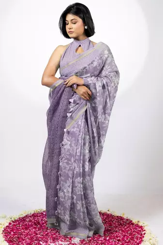 Women's lavender floral print golden zari border cotton blend saree with unstiched blouse piece