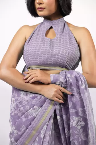 Women's lavender floral print golden zari border cotton blend saree with unstiched blouse piece
