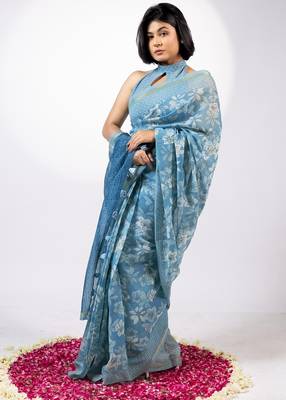 Women's blue floral print golden zari border cotton blend saree with unstiched blouse piece 3