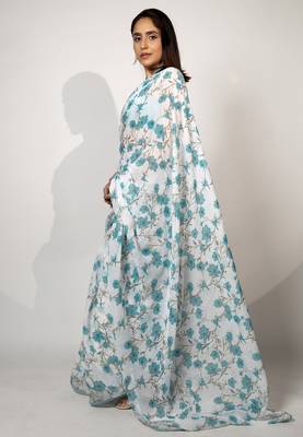 Women's white floral print crochet lace border cotton blend saree with unstiched blouse piece 3