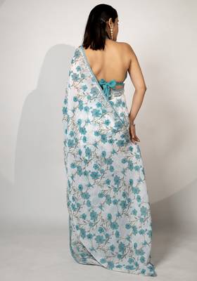 Women's white floral print crochet lace border cotton blend saree with unstiched blouse piece 4