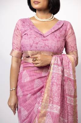 Women's yellow block print golden zari woven cotton blend saree with unstiched blouse piece 5