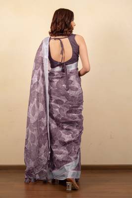 Women's mauve floral print silver zari border cotton silk saree with unstiched blouse piece 4