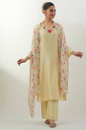Cream embroidered chanderi kurta set