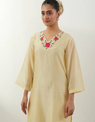 Cream embroidered chanderi kurta set 3
