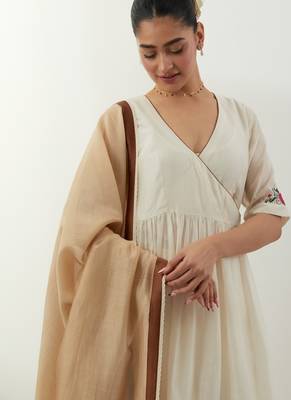 Ivory plain chanderi kurta set 2