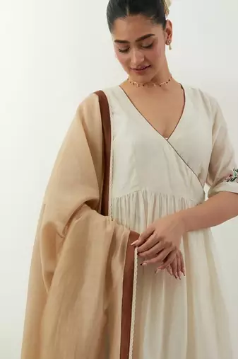 Ivory plain chanderi kurta set
