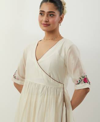 Ivory plain chanderi kurta set 3