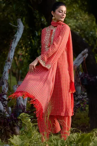 Coral   printed georgette kurta set