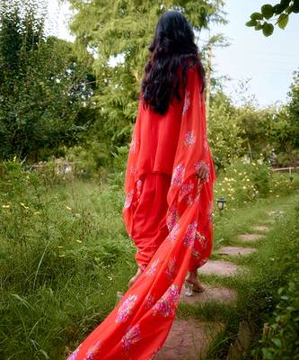 Red embroidered georgette kurta set 4