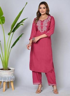 Women Maroon Rayon Embroidered Kurta With Pant 1
