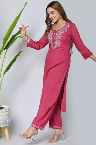 Women Maroon Rayon Embroidered Kurta With Pant