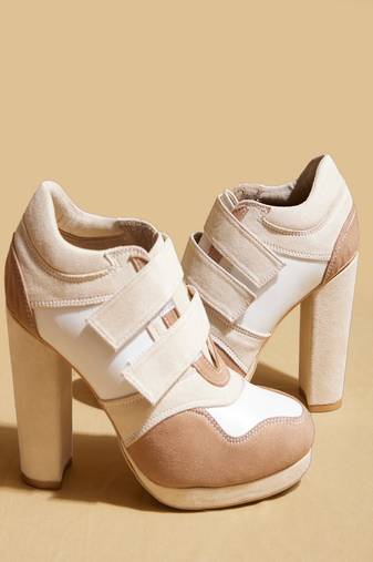 White solid leather heels