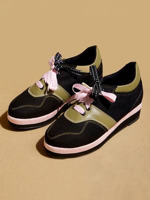 Black solid leather wedges 1