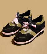 Black solid leather wedges