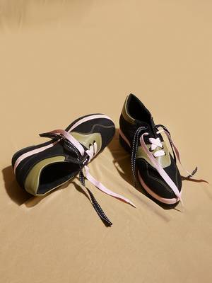 Black solid leather wedges 4