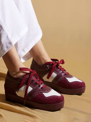 Red solid leather wedges 1