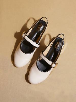 White solid leather ballerinas 2