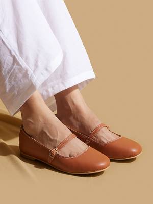 Tan solid leather ballerinas 3