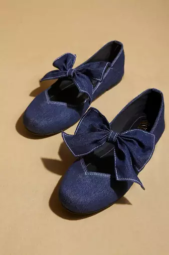 Blue solid denim ballerinas