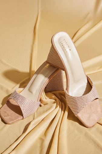 Beige solid satin heels