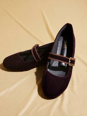 Black solid velvet ballerinas 4