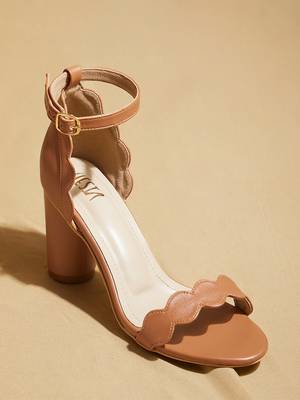 Tan solid leather heels 3