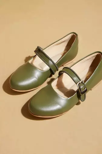 Green solid leather ballerinas