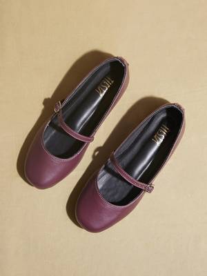 Maroon solid leather ballerinas 1