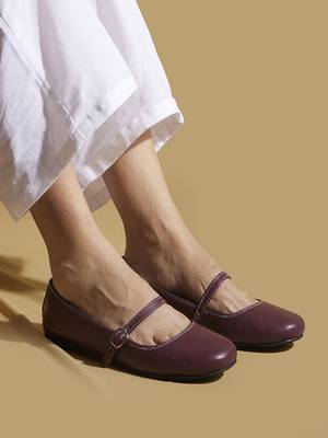 Maroon solid leather ballerinas 4