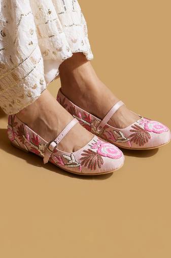 Pink embroidered satin ballerinas