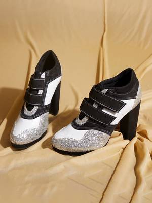 Silver embroidered leather heels 5