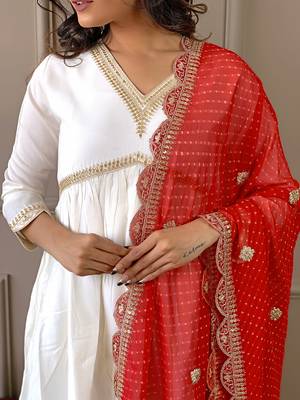Women's  Embroidery Chandrei Straight Kurta Pant and Dupatta Set 2