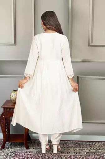 Women's  Embroidery Chandrei Straight Kurta Pant and Dupatta Set