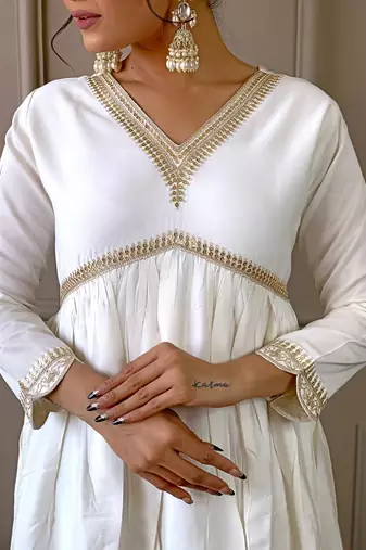 Women's  Embroidery Chandrei Straight Kurta Pant and Dupatta Set