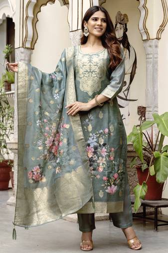 Women Gorgeous Chanderi Cotton Fabric Straight Kurta, Pant and Dupatta Set