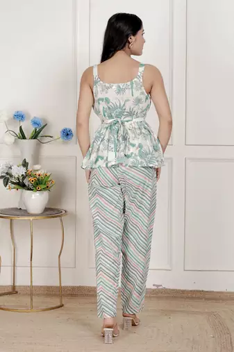  green round neck pure cotton printed kurti set for women