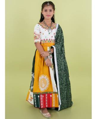Kutchi embroidered black girls chaniya choli with dupatta (cc-fncy) - white 2
