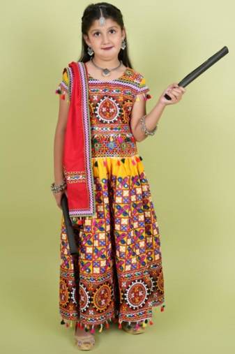 Girls kutch work embroidered lehenga choli set with dupatta (tcc-bwr) - yellow