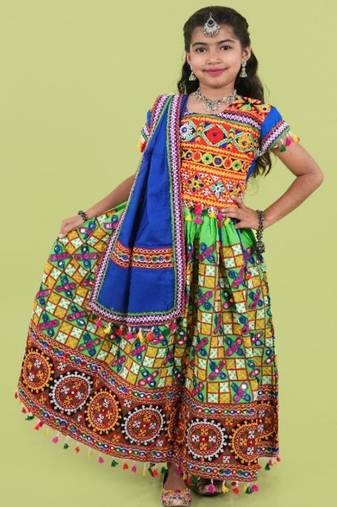 Girls kutch work embroidered lehenga choli set with dupatta (tcc-bwr) - green