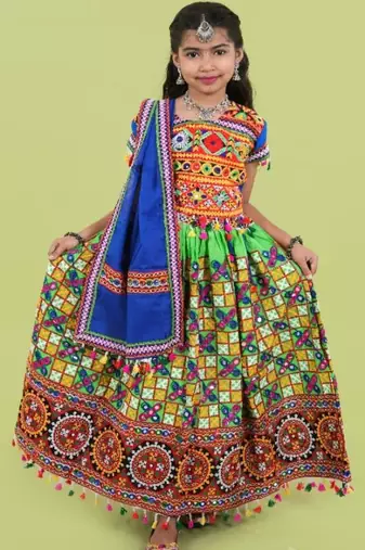 Girls kutch work embroidered lehenga choli set with dupatta (tcc-bwr) - green