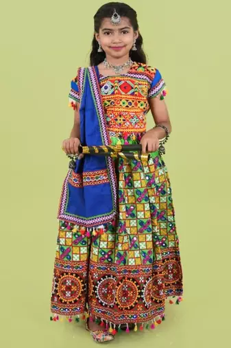 Girls kutch work embroidered lehenga choli set with dupatta (tcc-bwr) - green